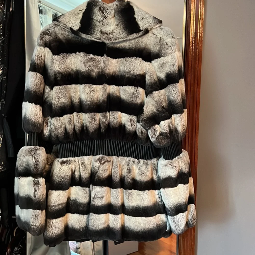 NWT Rex chinchilla coat with a hood )faux leather waist and sleeves) - Picture 6 of 8